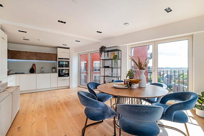 2 Bedroom Flat For Sale In Keybridge, Exchange Gardens, London, SW8