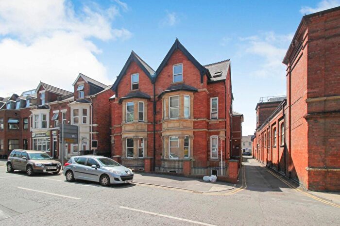 1 Bedroom Flat To Rent In Milton Road, Swindon, SN1