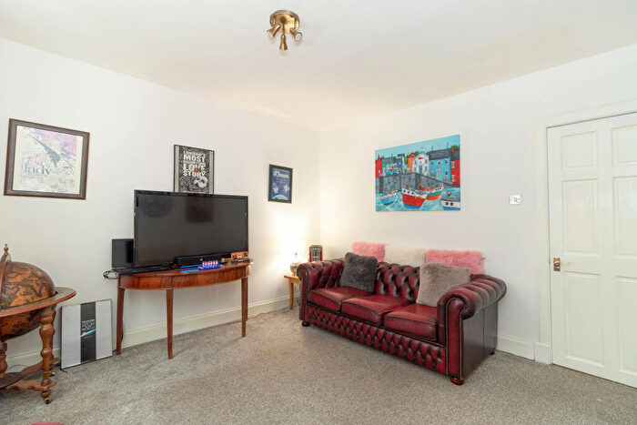 1 Bedroom Flat For Sale In Cutlog Vennel, Perth, PH1