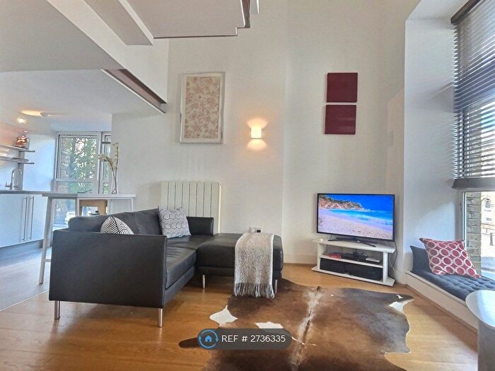 2 Bedroom Flat To Rent In Cadogan Road, London, SE18