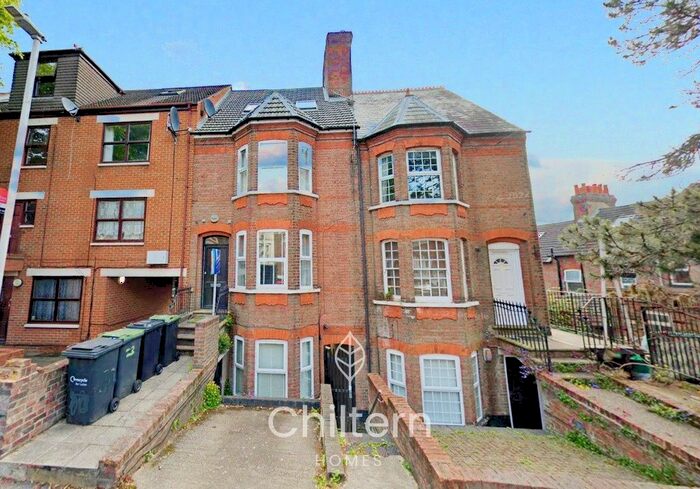 Studio To Rent In Napier Road, Town, LU1