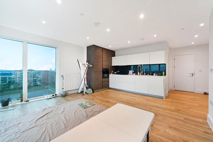 2 Bedroom Apartment For Sale In Larkin House, Kidbrooke Village, SE3