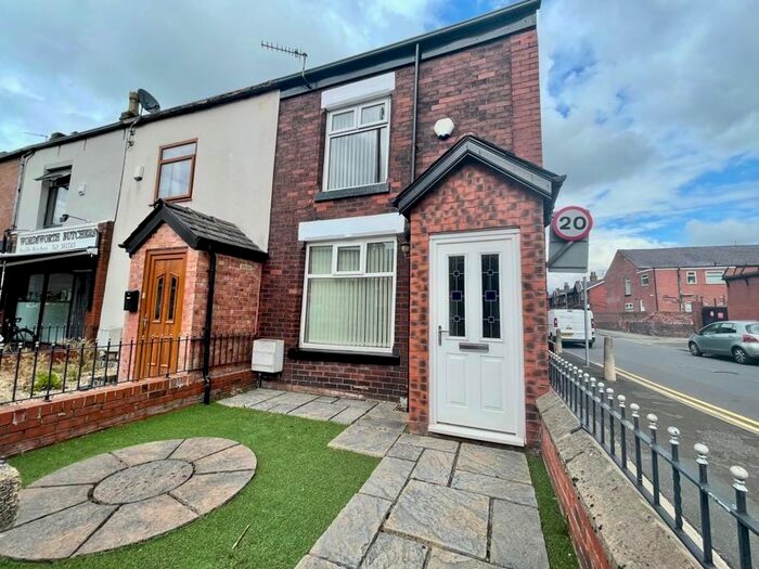 2 Bedroom Terraced House To Rent In Ainsworth Lane, Bolton, Lancashire., BL2