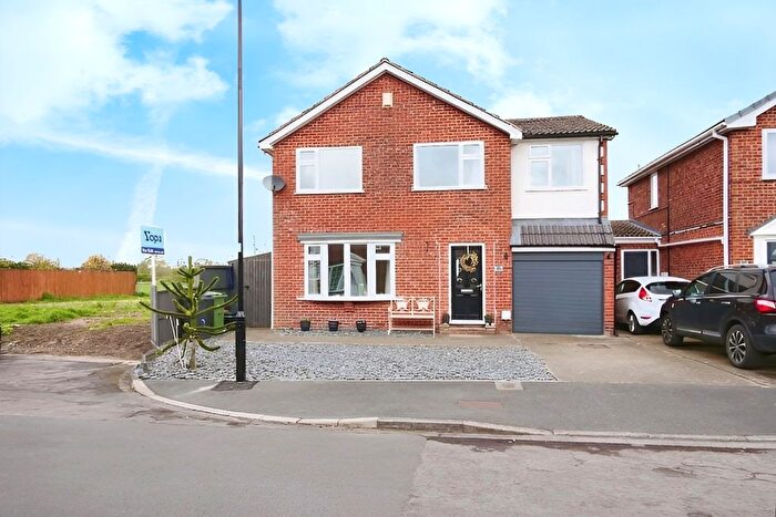 4 Bedroom Detached House For Sale In Windsor Drive, Wigginton, York, YO32