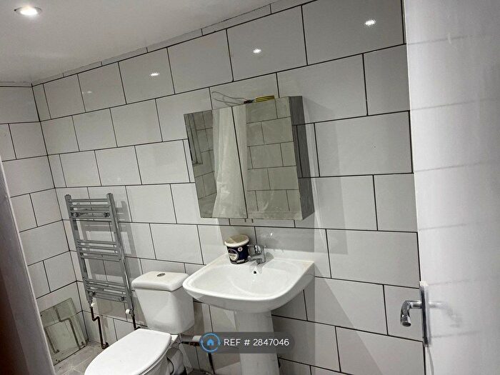 4 Bedroom Semi-Detached House To Rent In Cromwell Road, Southend-On-Sea, SS2