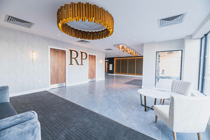 2 Bedroom Apartment To Rent In Regency Place, Parade, Birmingham, B1