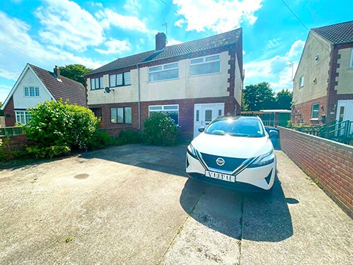4 Bedroom Semi-Detached House For Sale In Elm Grove, Aldbrough, Hull, HU11