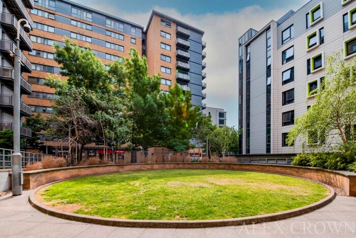 1 Bedroom Flat To Rent In Trentham Court, Victoria Road, Acton, W3