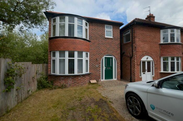 4 Bedroom Detached House To Rent In Whitesmocks Avenue, Durham, DH1