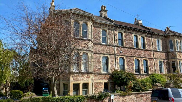 3 Bedroom Flat To Rent In Hughenden Road Fff – Ref:, BS8