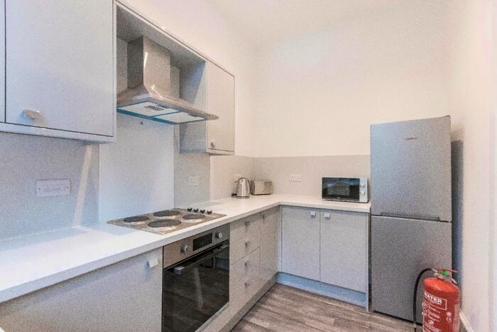 4 Bedroom Flat To Rent In Grange Road, Marchmont, Edinburgh, EH9