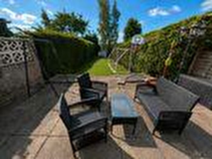 4 Bedroom Semi-Detached House For Sale In Holyrood Rise, Rotherham, South Yorkshire, S66