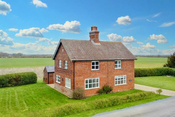 4 Bedroom Detached House To Rent In The Heath, Wellingore, Lincoln, LN5