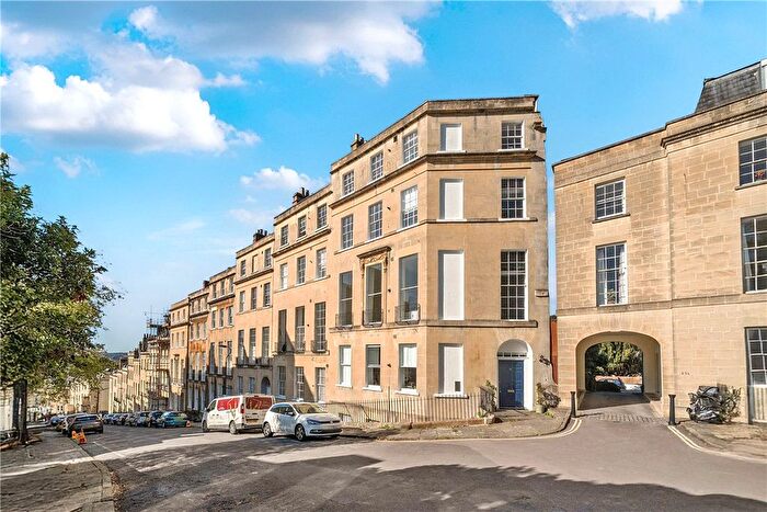 2 Bedroom Flat For Sale In Park Street, Bath, Somerset, BA1