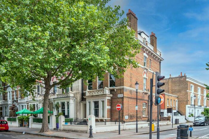 2 Bedroom Flat To Rent In Holland Road, Holland Park, London, W14
