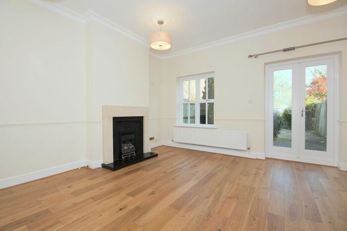 4 Bedroom Terraced House To Rent In Merrivale Square, Oxford, OX2