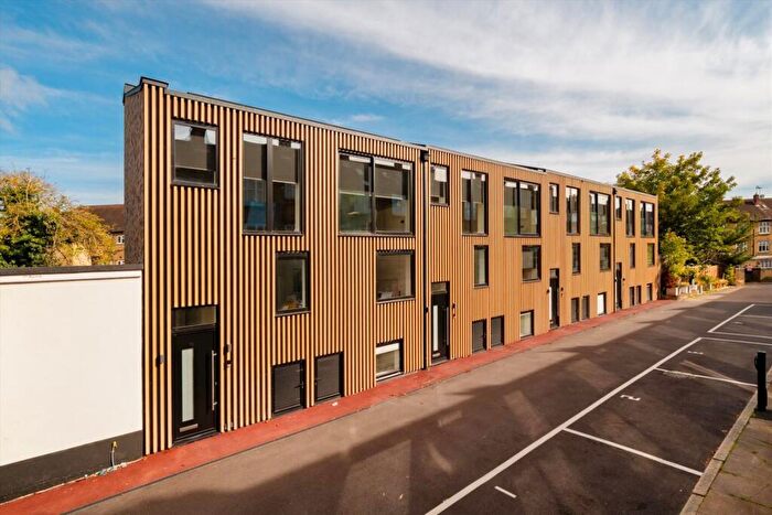 3 Bedroom House To Rent In Aylmer Parade, Highgate Borders, N2