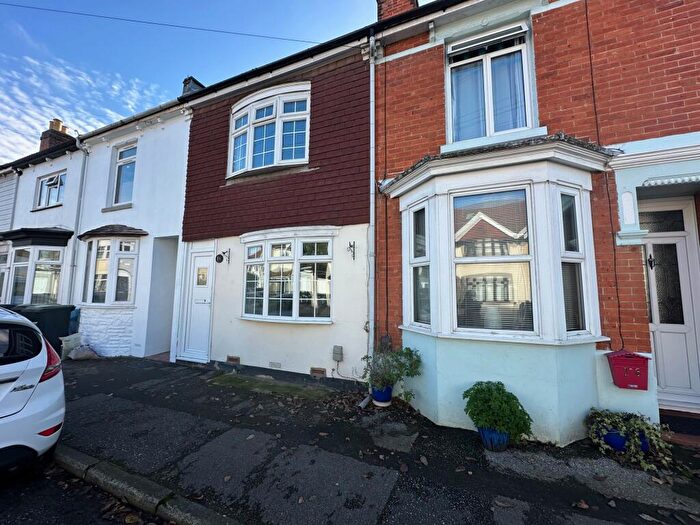 2 Bedroom House To Rent In Priory Road, Gosport, PO12