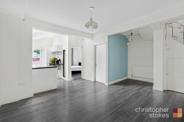 4 Bedroom Terraced House To Rent In Woodgrange Terrace, Great Cambridge Road, EN1