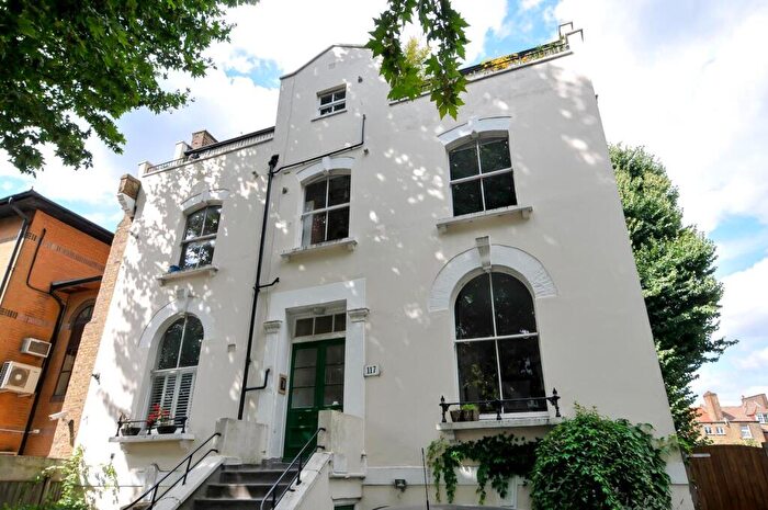 1 Bedroom Flat For Sale In Cazenove Road, London, N16