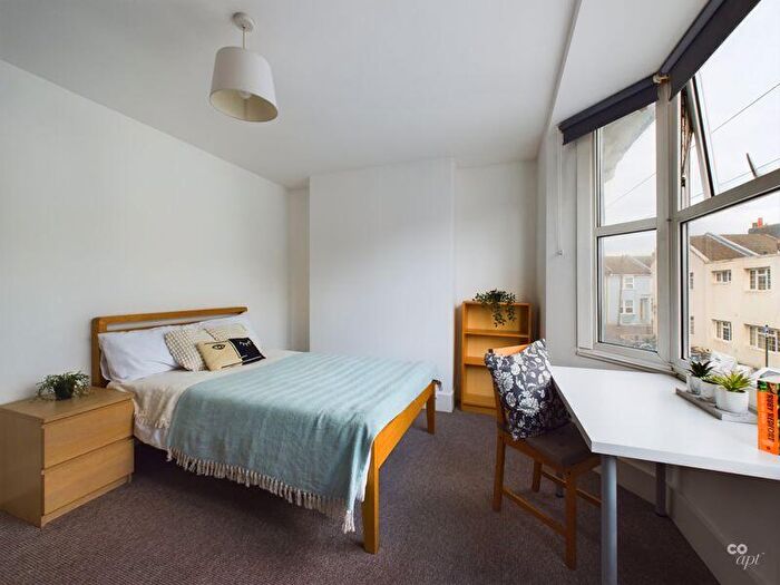 4 Bedroom Detached House To Rent In Park Crescent Road, Brighton, BN2