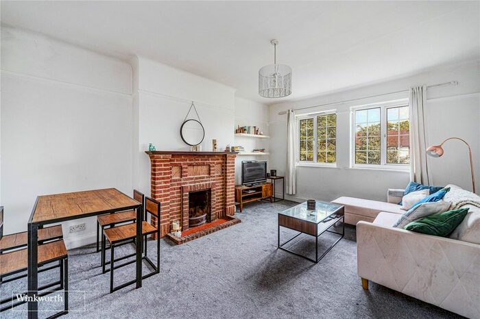 2 Bedroom Flat To Rent In Kew Road, Kew Gardens, TW9