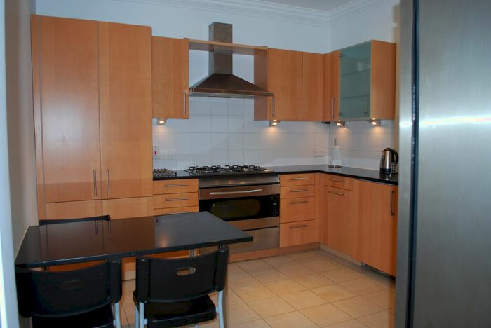 3 Bedroom Flat For Sale In Sunny Gardens Road, London, NW4