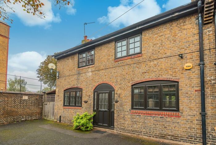 3 Bedroom End Of Terrace House To Rent In Hardy Cottages, Eastney Street, London, SE10