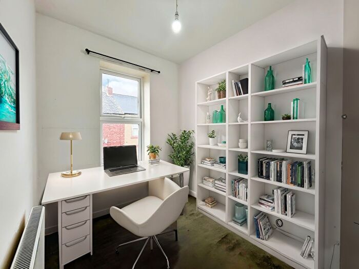 2 Bedroom Flat For Sale In Derby Street, Jarrow, NE32