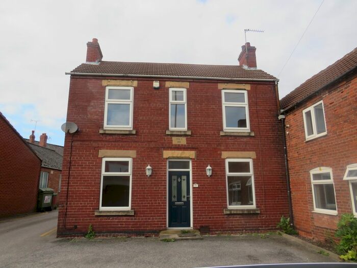 3 Bedroom Property To Rent In Eastgate, Worksop, S80