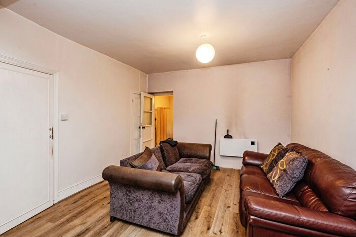 3 Bedroom End Of Terrace House For Sale In Heol Gwys, Upper Cwmtwrch, Swansea, Powys, SA9