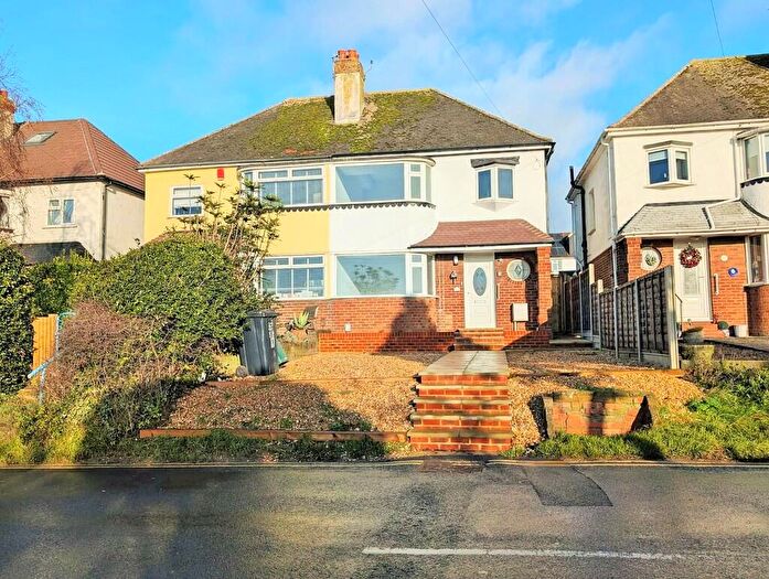 3 Bedroom Semi-Detached House For Sale In Mile Oak Road, Portslade, BN41