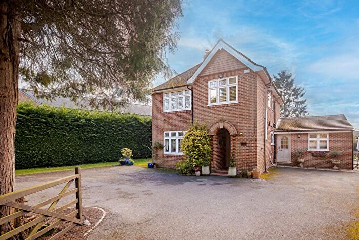 4 Bedroom Detached House For Sale In Turners Hill Road, Crawley Down, RH10