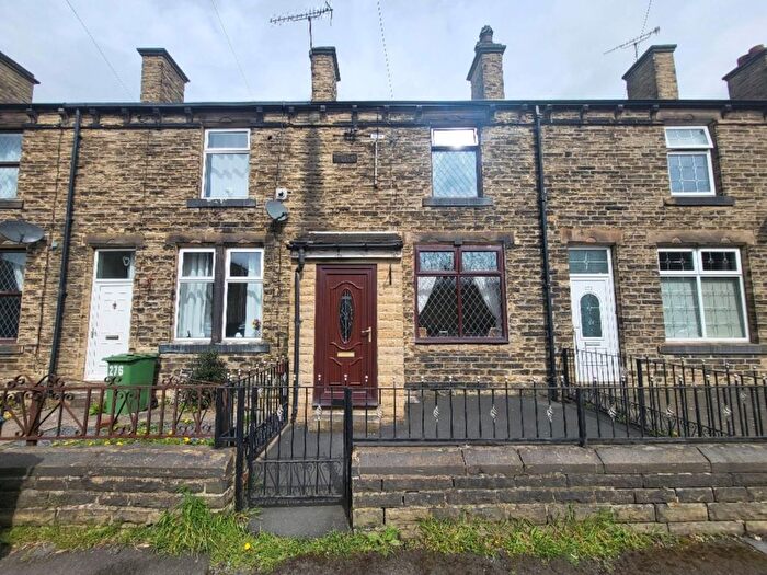 3 Bedroom Terraced House To Rent In Lees Hall Road, Dewsbury, WF12