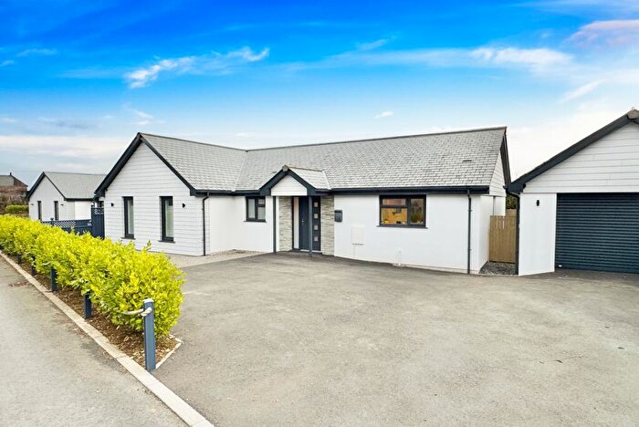 4 Bedroom Detached House For Sale In Holmstead, Delabole, PL33