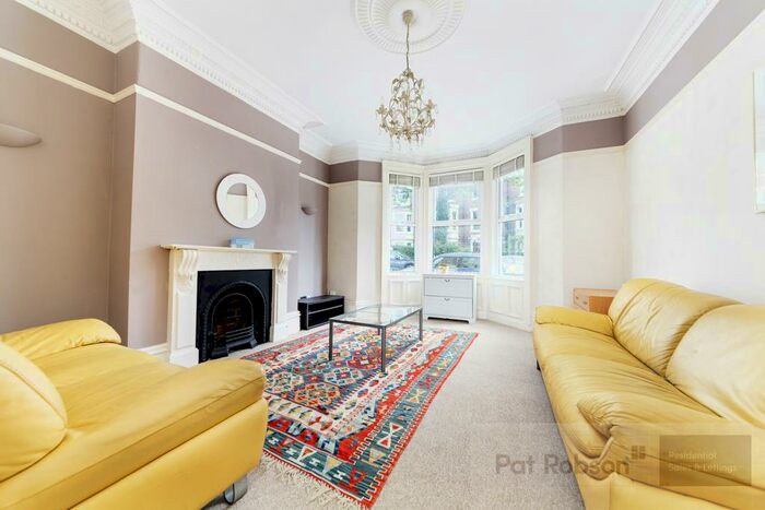 2 Bedroom Apartment To Rent In St Georges Terrace, Jesmond, NE2
