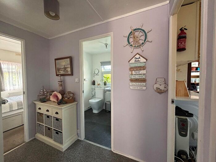 2 Bedroom Park Home For Sale In Hoburne Park, Swanage, Dorset, BH19 - Photo 3