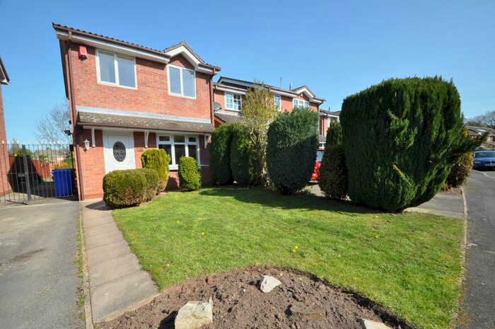 3 Bedroom Detached House To Rent In Burrington Drive, Trentham, Stoke-On-Trent, ST4