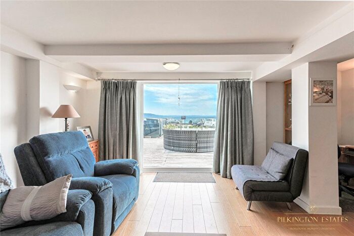 2 Bedroom Flat For Sale In Marine Drive, Looe, Cornwall, PL13