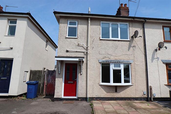 3 Bedroom Semi-Detached House For Sale In Brownhills Road, Norton Canes, Cannock, WS11