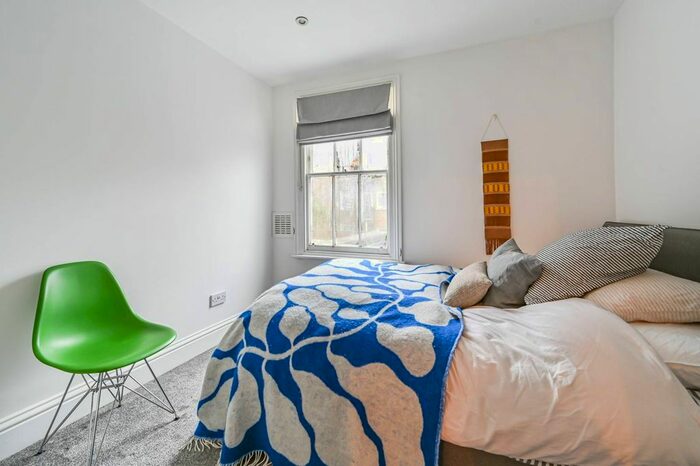 1 Bedroom Flat To Rent In Mayall Rd, Poet's Corner, London, SE24