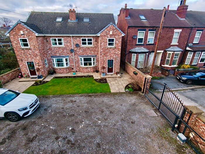 3 Bedroom Semi Detached House For Sale In Burkill Street, Wakefield, West Yorkshire, WF1