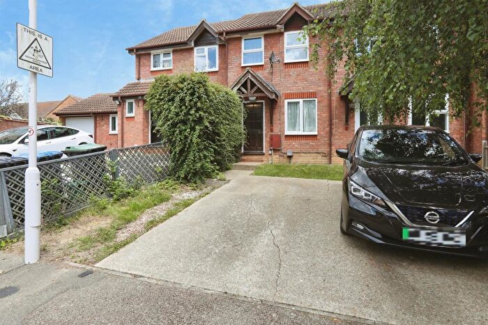 2 Bedroom Terraced House For Sale In Mindelheim Avenue, East Grinstead, RH19