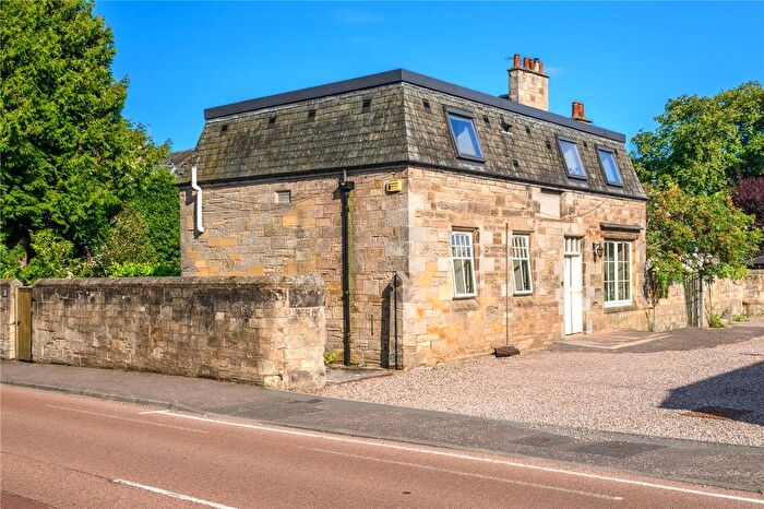 2 Bedroom Flat For Sale In Hepburn Gardens, St. Andrews, Fife, KY16