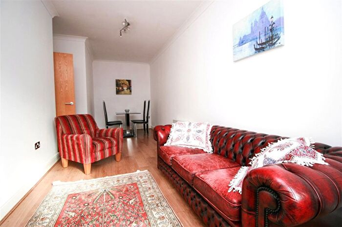 2 Bedroom Flat For Sale In Edward Street, Birmingham, West Midlands, B1