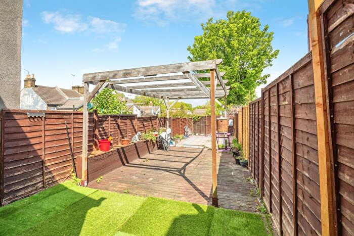 2 Bedroom Terraced House For Sale In Charter Street, Gillingham, ME7