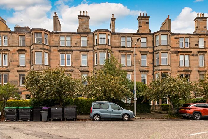 1 Bedroom Flat For Sale In / Belhaven Terrace, Morningside, Edinburgh, EH10