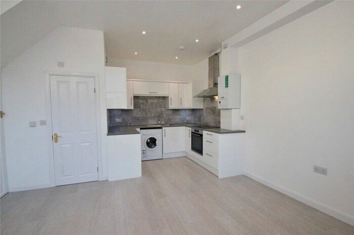 1 Bedroom Flat To Rent In Regents Park Road, London, N3