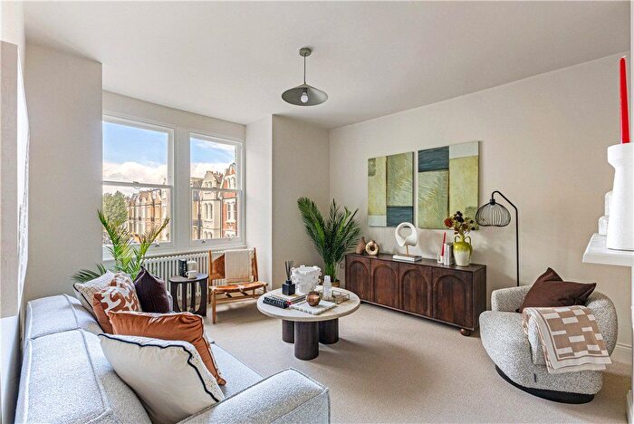 2 Bedroom Flat For Sale In Rostrevor Road, London, SW6