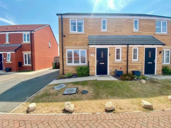 3 Bedroom Semi-Detached House For Sale In Morton Close, Hampton Gardens, Peterborough, PE7